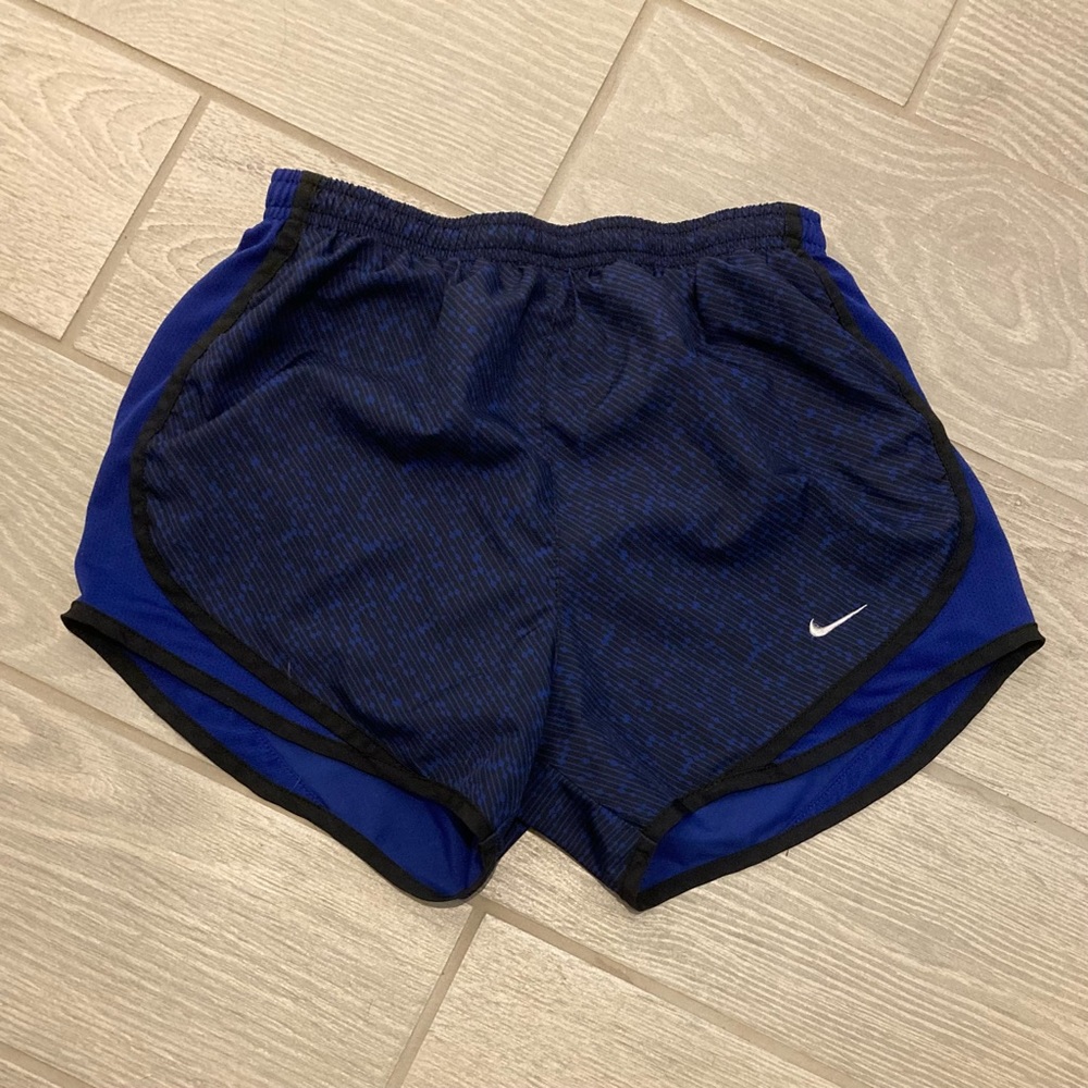 xs nike running shorts